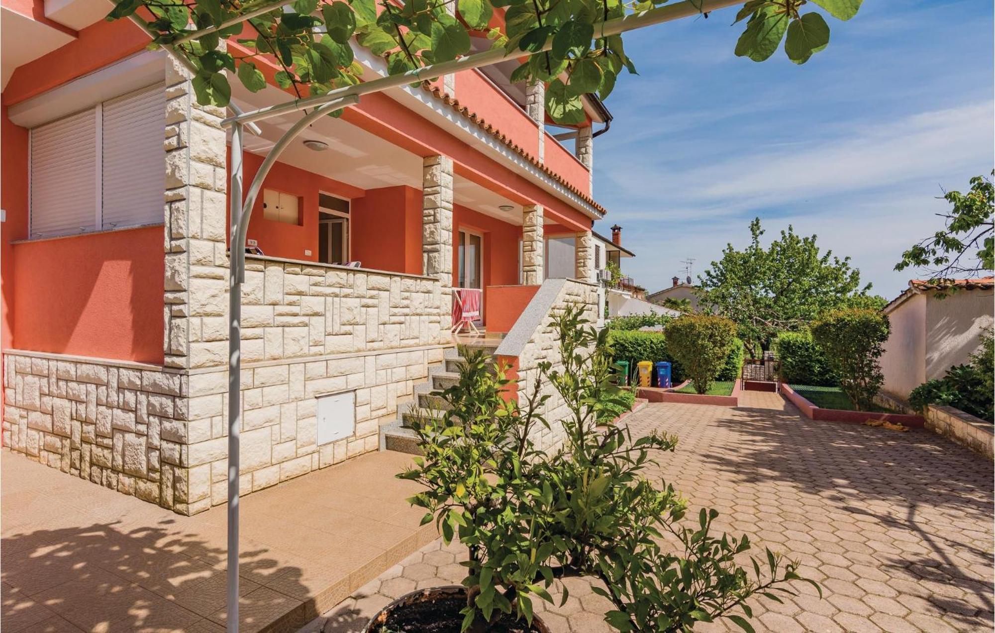 1 Bedroom Lovely Apartment In Rovinj Exterior foto