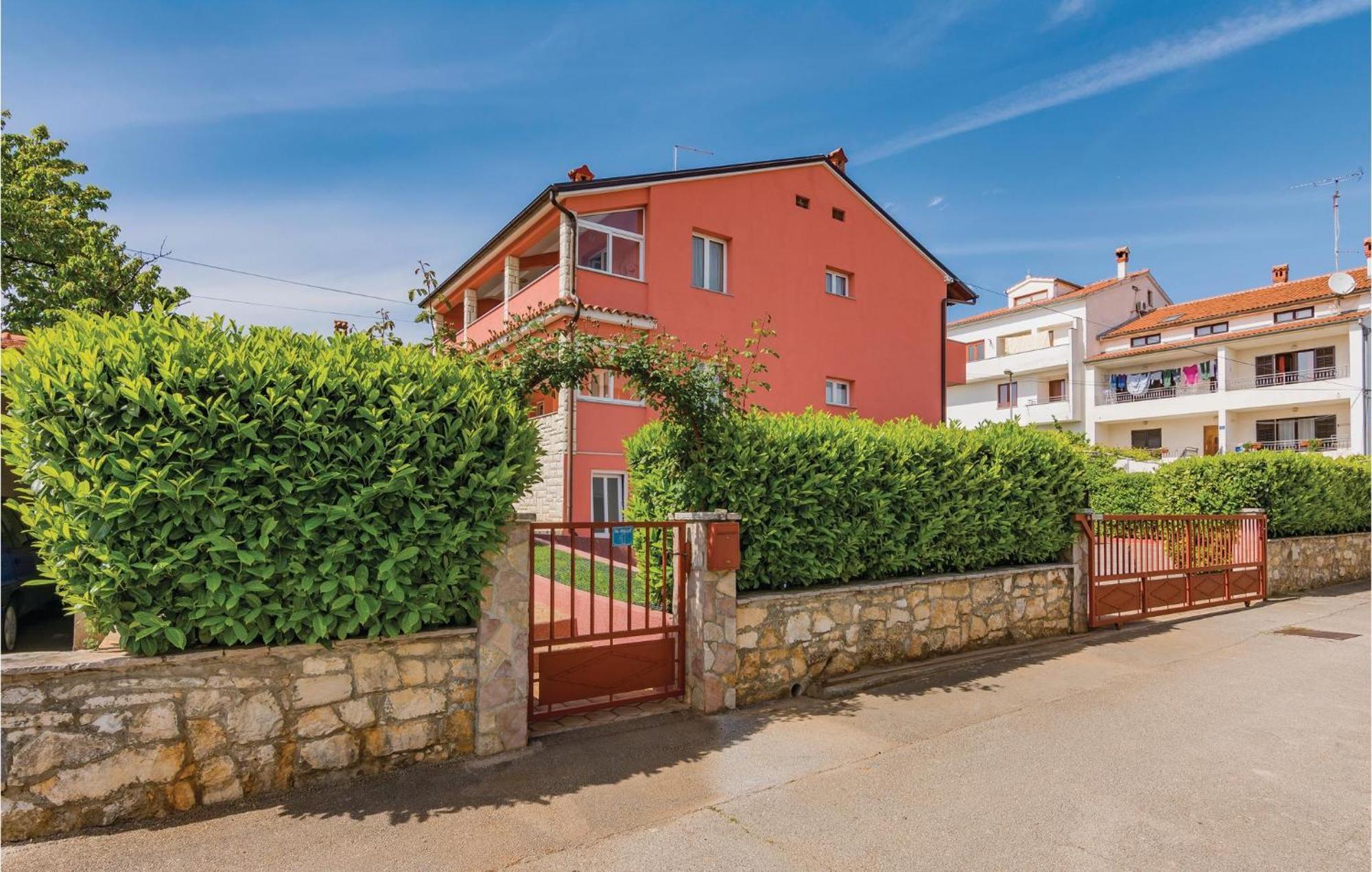 1 Bedroom Lovely Apartment In Rovinj Exterior foto